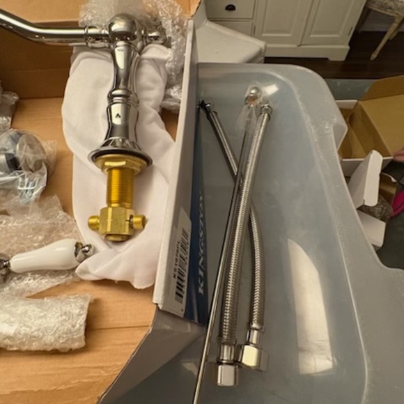 Kingston Brass polished nickel bathroom faucet wide spread - Picture 4 of 11